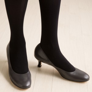 Adele 参考色 黒タイツ画像