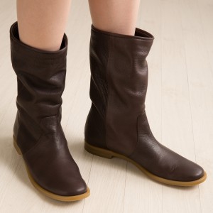 Kaya チョコレート モデル着用イメージ画像