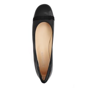 Nicole 黒 アッパー画像