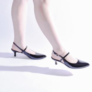 Romy　エナメル黒　モデル着用イメージ２画像