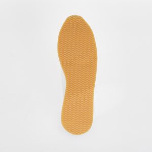 Gabby 白 底 画像