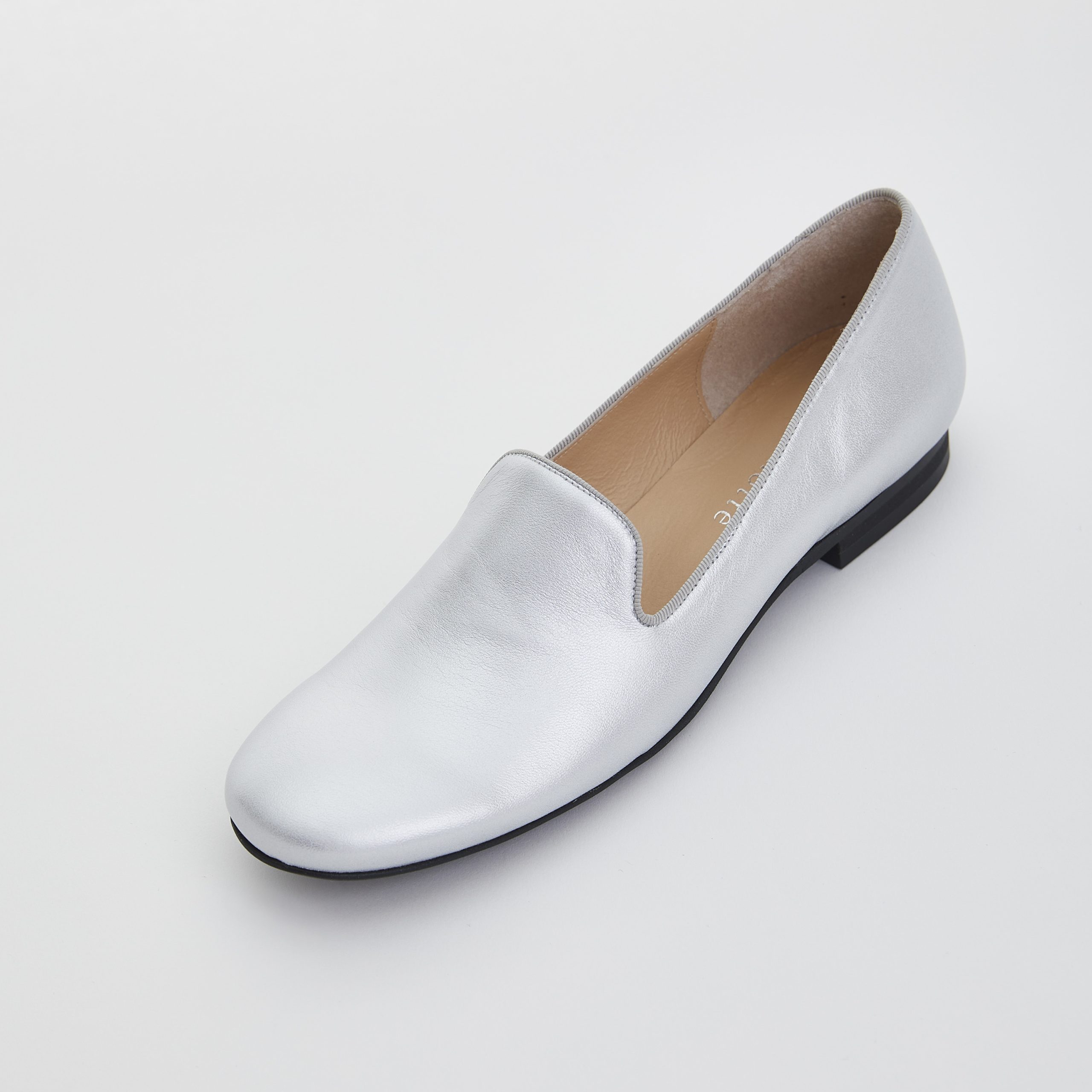 Bobbi シルバー画像