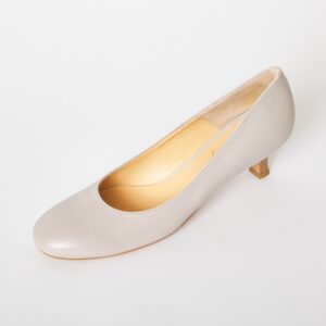 Adele キッドライトグレージュ画像