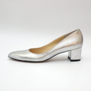 Hollyシルバー 横画像