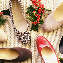 リーフトウの幅狭ローヒールパンプスMonica(モニカ)